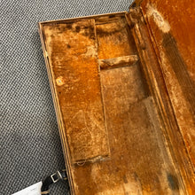 Load image into Gallery viewer, 1958 to mid 1959 Fender Tweed Strat Case
