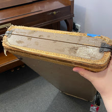 Load image into Gallery viewer, 1958 to mid 1959 Fender Tweed Strat Case

