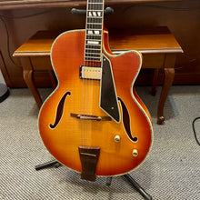 Load image into Gallery viewer, Used Peerless Jazz City Electric Archtop
