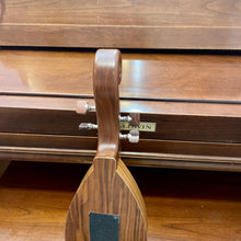 Load image into Gallery viewer, Used McSpadden M12-W Walnut Dulcimer
