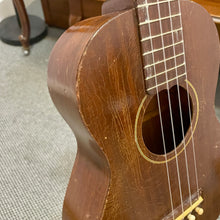 Load image into Gallery viewer, 1960's Gibson TU-1 Tenor Ukulele
