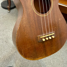 Load image into Gallery viewer, 1960's Gibson TU-1 Tenor Ukulele
