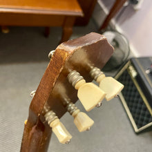 Load image into Gallery viewer, 1960's Gibson TU-1 Tenor Ukulele
