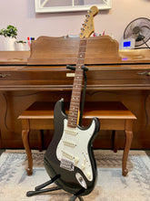 Load image into Gallery viewer, 1999 Fender Squier USA-made Stratocaster
