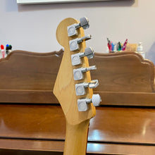 Load image into Gallery viewer, 1999 Fender Squier USA-made Stratocaster
