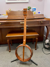 Load image into Gallery viewer, Used Dogwood 5 String Banjo
