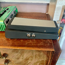 Load image into Gallery viewer, Used Modtone MT Vol Excelerator Pedal
