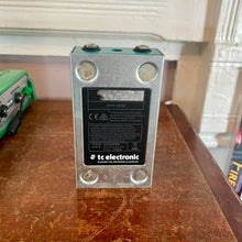 Load image into Gallery viewer, Used TC Electronic Tailspin Vibrato Pedal
