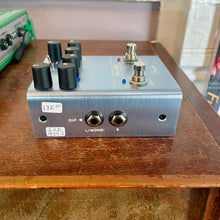 Load image into Gallery viewer, Like New! Fender Tre-Verb Pedal
