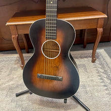 Load image into Gallery viewer, 1930's Oahu Hawaiian Square Neck
