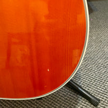 Load image into Gallery viewer, 2001 Guild D-30 TN Orange
