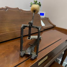 Load image into Gallery viewer, 1950&#39;s WFL Ludwig Twin Spring Speed Master no. 252 bass Drum Pedal
