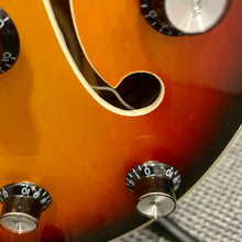 Load image into Gallery viewer, 1960's Aria 5120 Hollowbody Bass
