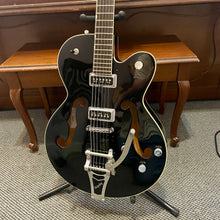 Load image into Gallery viewer, 2004 Gretsch G5125 Electromatic
