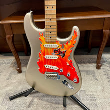 Load image into Gallery viewer, 2020 Fender 75th Anniversary Stratocaster Silver
