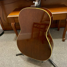 Load image into Gallery viewer, 1965 Gibson LG-1 Acoustic
