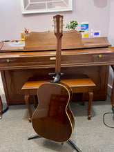 Load image into Gallery viewer, 1965 Gibson LG-1 Acoustic
