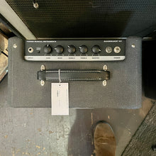 Load image into Gallery viewer, Used Fender Bassbreaker 007
