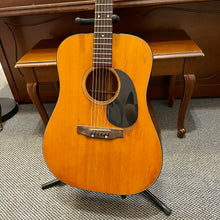 Load image into Gallery viewer, 1967 Martin D-18 Natural
