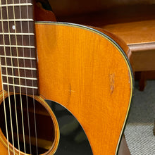 Load image into Gallery viewer, 1967 Martin D-18 Natural
