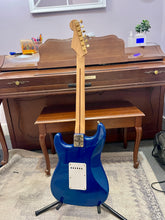 Load image into Gallery viewer, 2011 Fender Deluxe Player Strat
