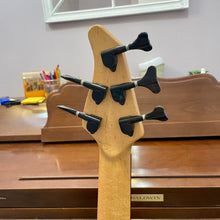 Load image into Gallery viewer, 1994 Pedulla Fretless 5 String Bass

