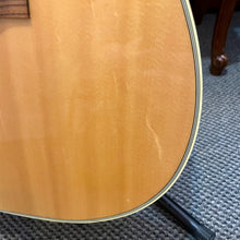 Load image into Gallery viewer, 2024 Gibson Hummingbird Natural
