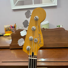 Load image into Gallery viewer, Like New! 2025 Fender Player II Jazz Bass
