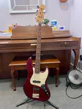 Load image into Gallery viewer, 1999 Fender Standard Jazz Bass Maroon
