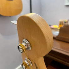 Load image into Gallery viewer, 1999 Fender Standard Jazz Bass Maroon
