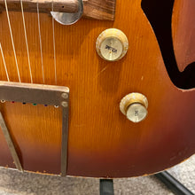 Load image into Gallery viewer, 1950's US Strad Archtop by Kay?
