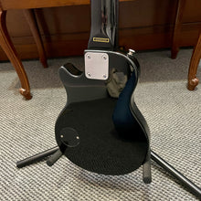 Load image into Gallery viewer, Used Epiphone Pee Wee Les Paul
