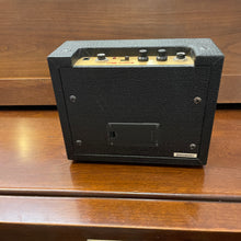 Load image into Gallery viewer, Used Epiphone Pee Wee Les Paul
