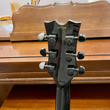 Load image into Gallery viewer, Used Dean Backwoods 6 Banjo w/Pickup Black

