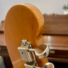 Load image into Gallery viewer, Used Fender Squier Starcaster
