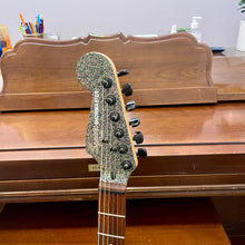 Load image into Gallery viewer, 2003 Fender Squier Showmaster Holoflake
