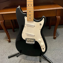 Load image into Gallery viewer, 1994 Fender Duo Sonic  Black

