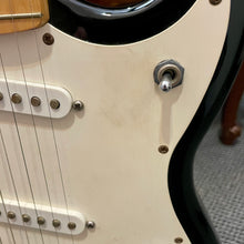 Load image into Gallery viewer, 1994 Fender Duo Sonic  Black
