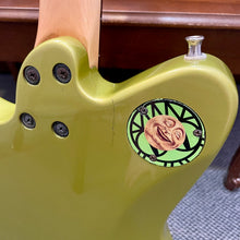 Load image into Gallery viewer, 2007 Fender Toronado GT HH Olive Green Metallic
