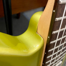 Load image into Gallery viewer, 2007 Fender Toronado GT HH Olive Green Metallic
