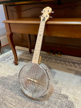 Load image into Gallery viewer, New! Gold Tone Little Gem Diamond Light Up Banjolele
