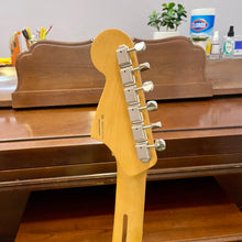 Load image into Gallery viewer, Mint! 2025 Fender Player II Jaguar Hialeah Yellow
