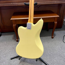 Load image into Gallery viewer, Mint! 2025 Fender Player II Jaguar Hialeah Yellow
