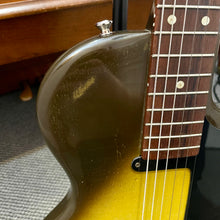 Load image into Gallery viewer, 1959 Gibson Melody Maker 3/4
