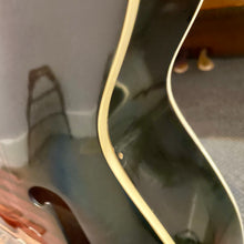 Load image into Gallery viewer, 1960's Harmony H950 Archtop
