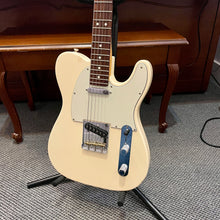Load image into Gallery viewer, 2016 Fender American Pro Tele  White
