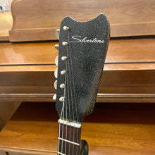 Load image into Gallery viewer, 1960&#39;s Silvertone 1448 - Black w/ Amp Case
