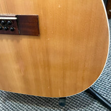 Load image into Gallery viewer, 1970s Paramount 000 12 String Natural
