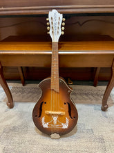 Load image into Gallery viewer, 1930&#39;s Kay Kraft Mandolin
