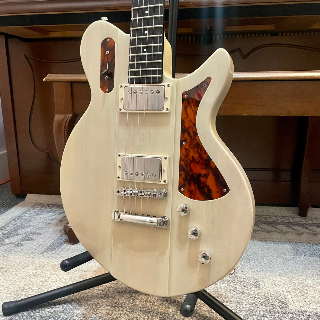 2023 Eastman Juliet - Pamona Blonde